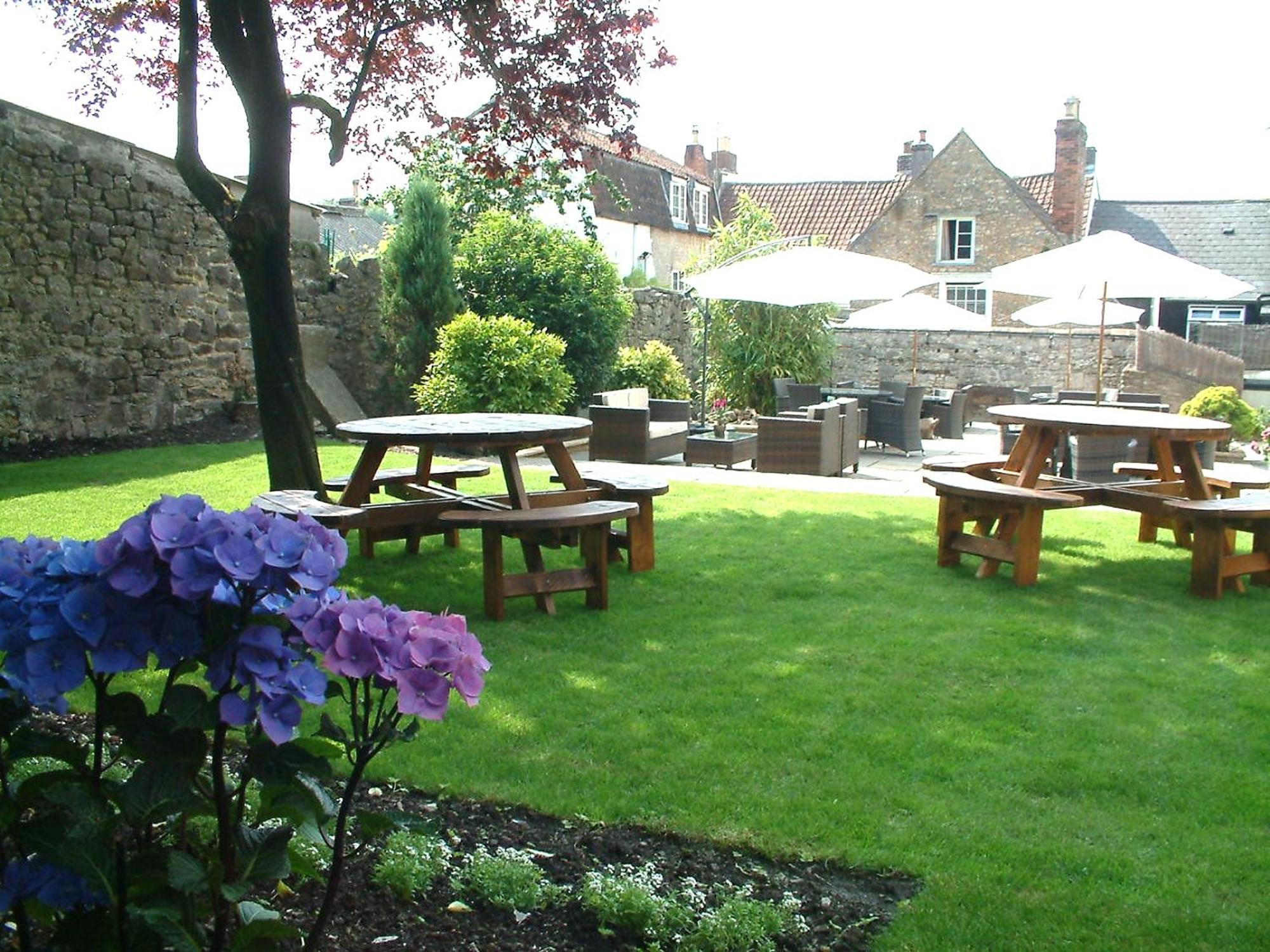 The George At Nunney Hotel ฟรูม ภายนอก รูปภาพ