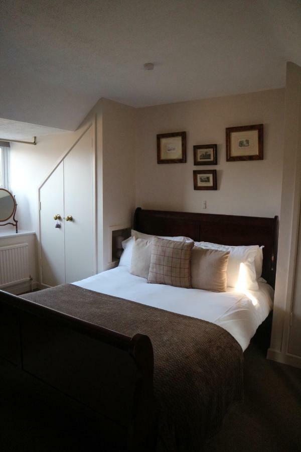The George At Nunney Hotel ภายนอก รูปภาพ