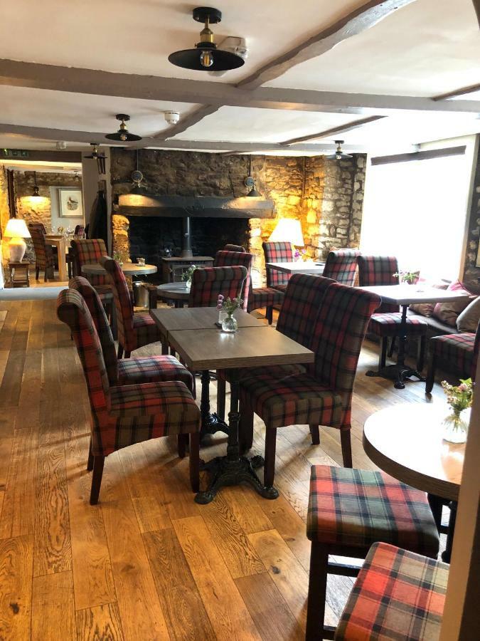 The George At Nunney Hotel ภายนอก รูปภาพ