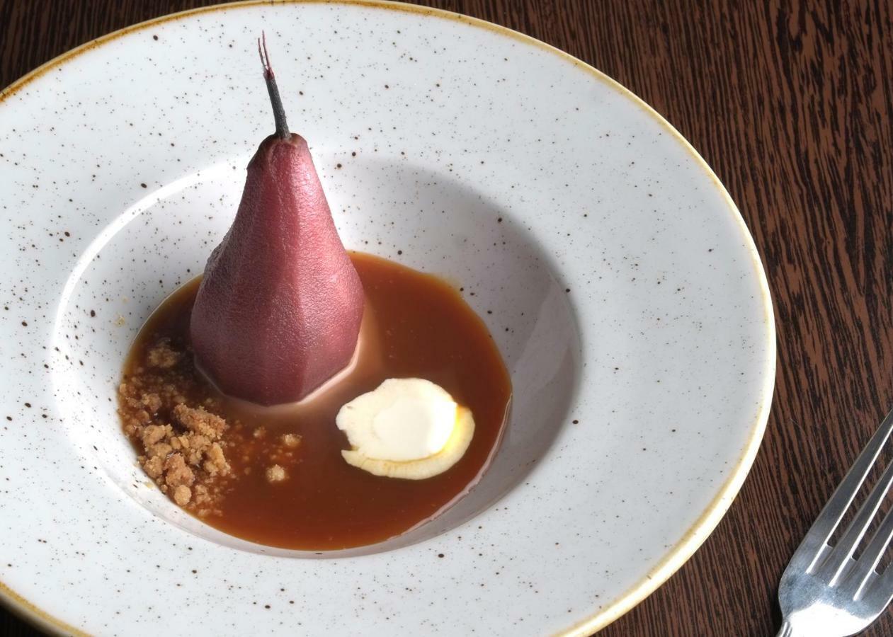 The George At Nunney Hotel ภายนอก รูปภาพ